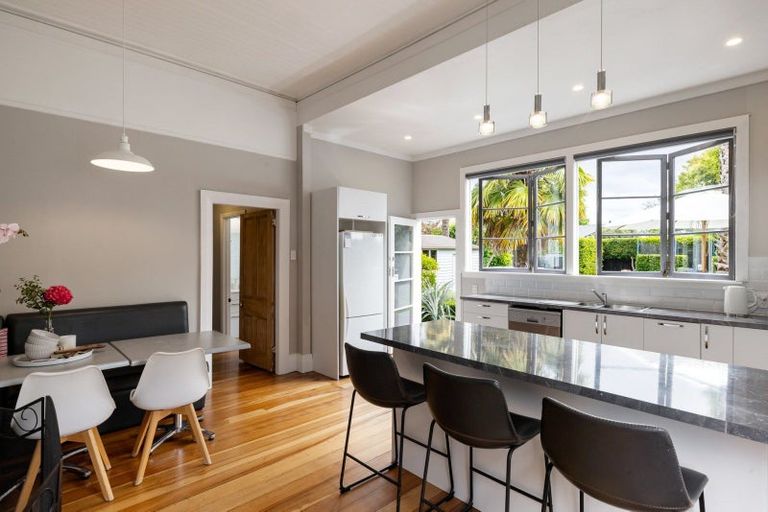 Photo of property in 13 Saint Winifreds Avenue, Hamilton East, Hamilton, 3216