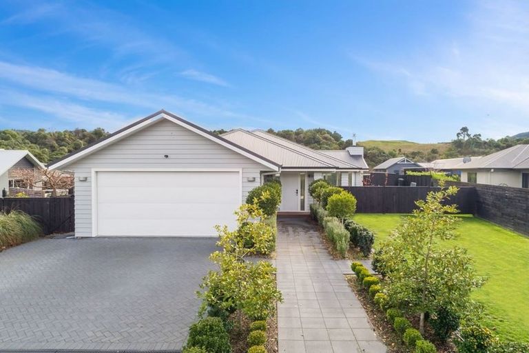 Photo of property in 58 Montgomery Crescent, Kinloch, Taupo, 3377
