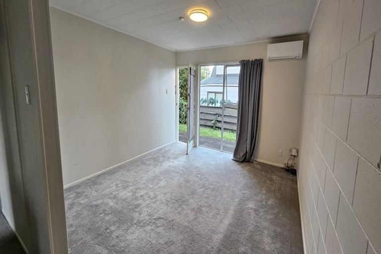 Photo of property in 3/17a Ambler Avenue, Glen Eden, Auckland, 0602