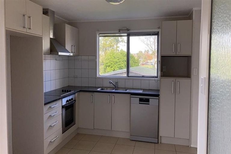 Photo of property in 99 Archmillen Avenue, Pakuranga Heights, Auckland, 2010