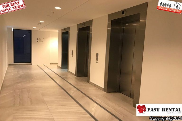 Photo of property in 1/8 Waverley Avenue, Glenfield, Auckland, 0629