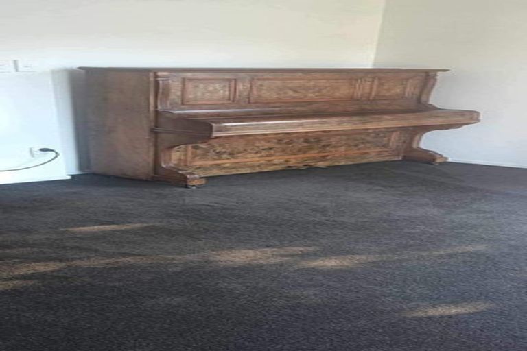 Photo of property in 10 Inca Place, Redwood, Christchurch, 8051