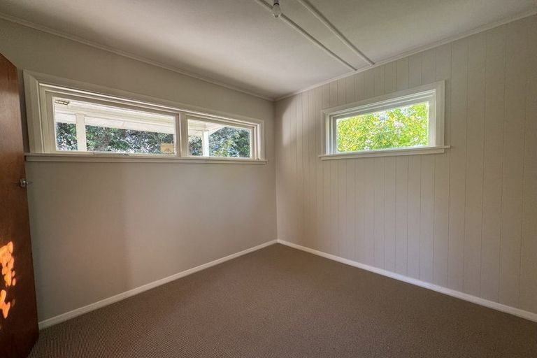 Photo of property in 18 Newry Road, Raumati Beach, Paraparaumu, 5032