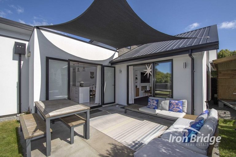 Photo of property in 20 Puhara Avenue, Parklands, Christchurch, 8083