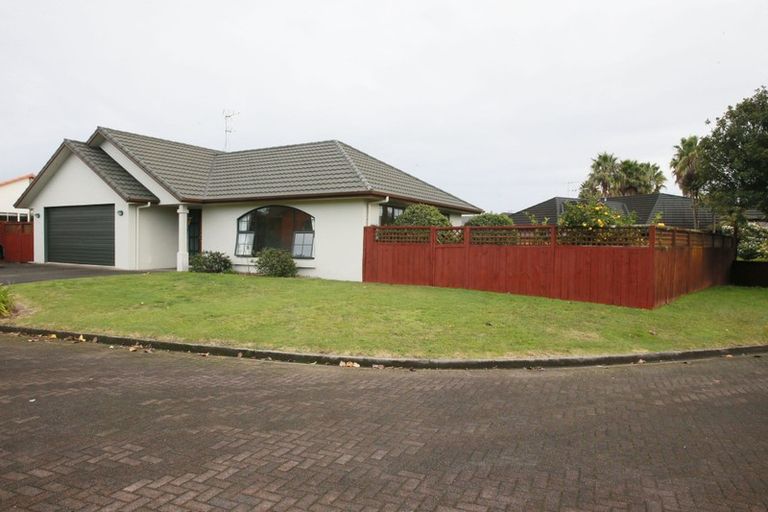 Photo of property in 32 Fendalton Drive, Rototuna, Hamilton, 3210