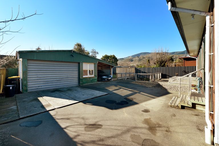 Photo of property in 11a Polstead Road, Stoke, Nelson, 7011