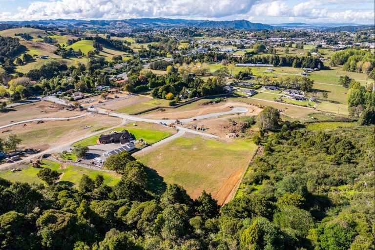 Photo of property in 143 Great North Road, Te Kamo, Kamo, 0185