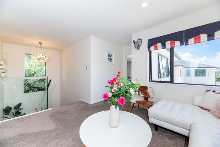 Photo of property in 14 Kotuku Street, Te Atatu Peninsula, Auckland, 0610