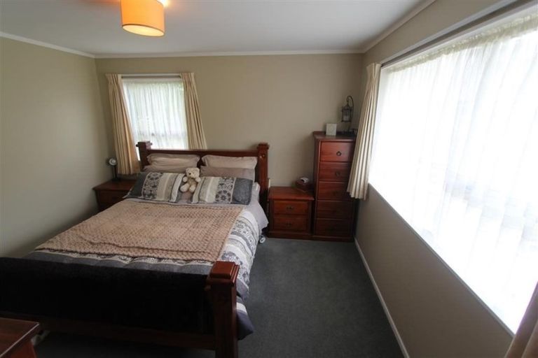 Photo of property in 27b Shackle Lane, Whitby, Porirua, 5024