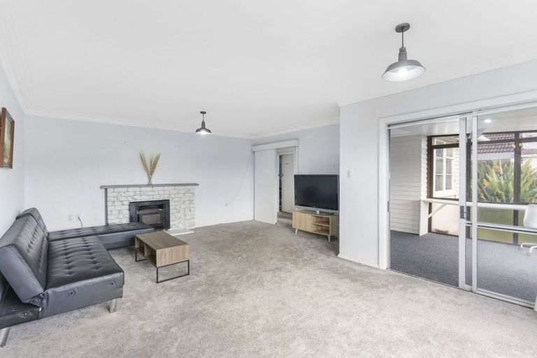 Photo of property in 47 Mcannalley Street, Manurewa East, Auckland, 2102