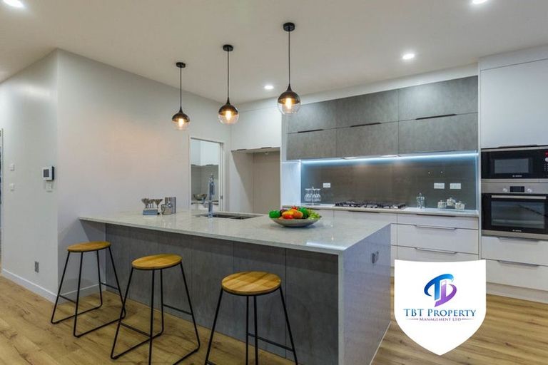 Photo of property in 14 Irongate Avenue, Ranui, Auckland, 0612