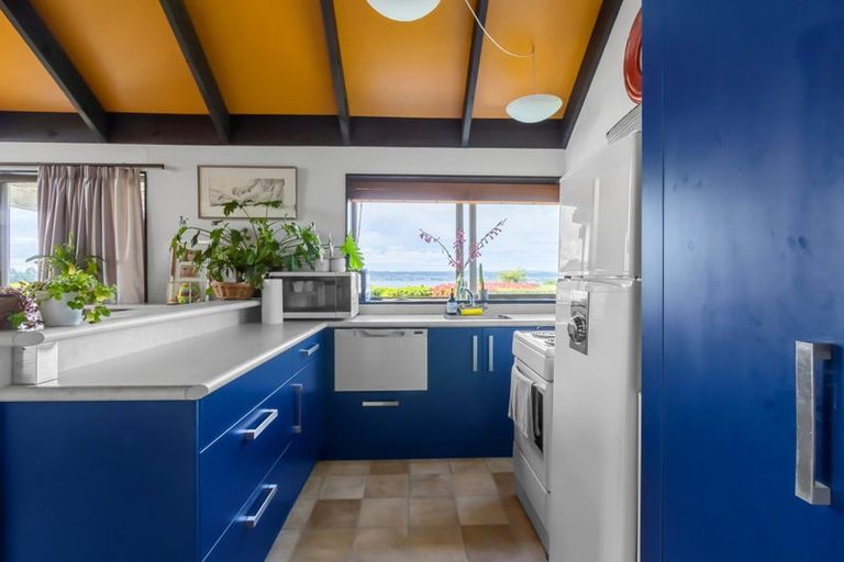 Photo of property in 10 Dorothy Drive, Acacia Bay, Taupo, 3330