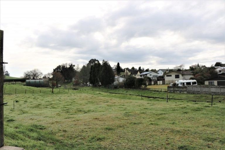Photo of property in 15 Montgomery Crescent, Putaruru, 3411