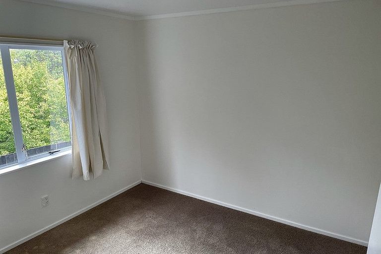Photo of property in 1/69 Monarch Avenue, Hillcrest, Auckland, 0627