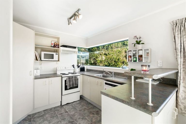 Photo of property in 131 Waimumu Road, Massey, Auckland, 0614