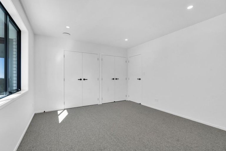 Photo of property in 21c Portland Drive, Mangorei, New Plymouth, 4312