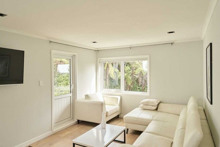 Photo of property in 38a Verran Road, Birkdale, Auckland, 0626