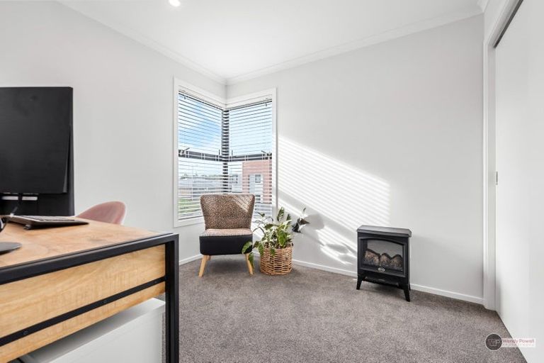 Photo of property in 4 Aston Crescent, Wallaceville, Upper Hutt, 5018