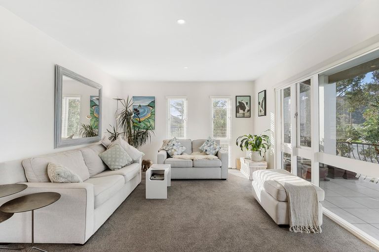 Photo of property in 32/34 Waiwera Place, Waiwera, Orewa, 0994