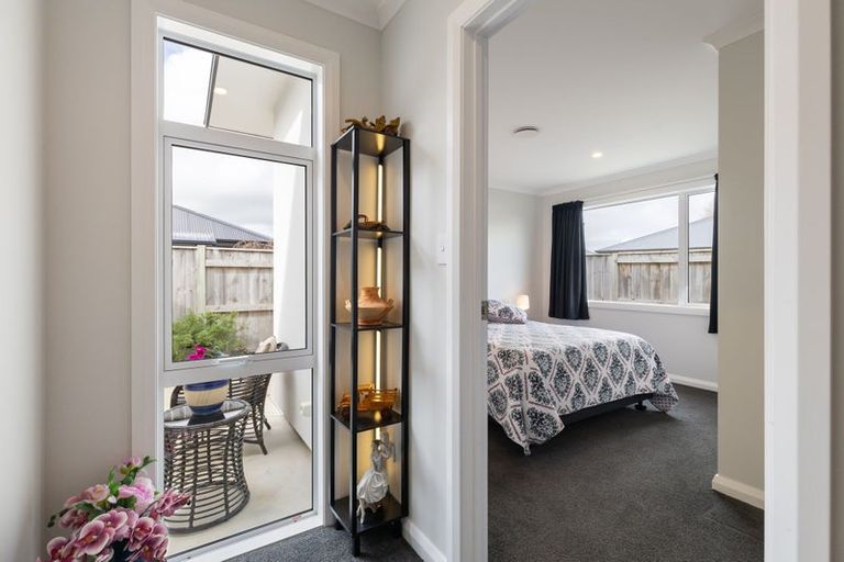 Photo of property in 20 Freedom Drive, Kelvin Grove, Palmerston North, 4414