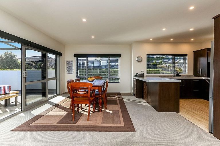 Photo of property in 30 Redwood Crescent, Hurdon, New Plymouth, 4310