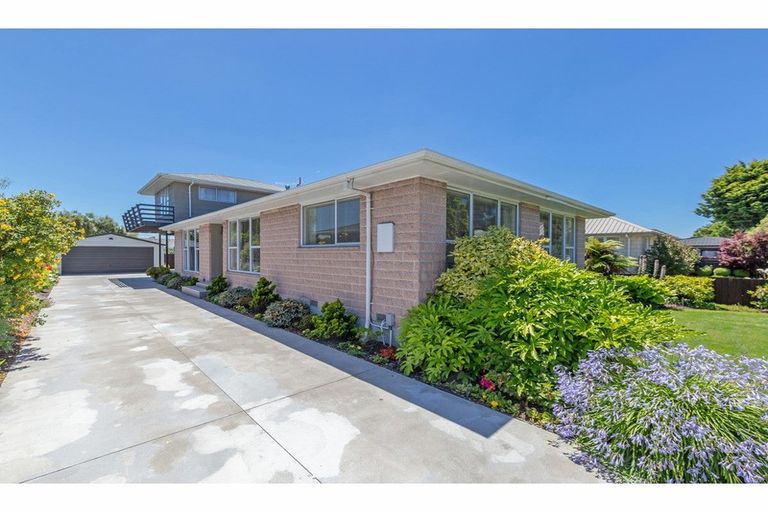 Photo of property in 335 Woodham Road, Wainoni, Christchurch, 8061