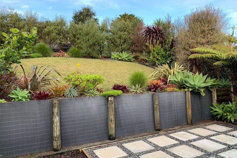 Photo of property in 67 Brunner Road, Glen Eden, Auckland, 0602