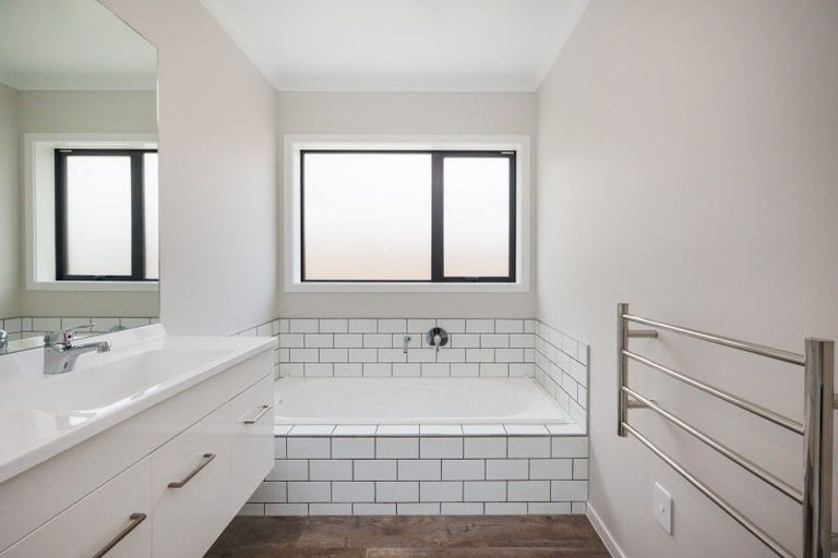 Photo of property in 53 Hereford Street, Marton, 4710