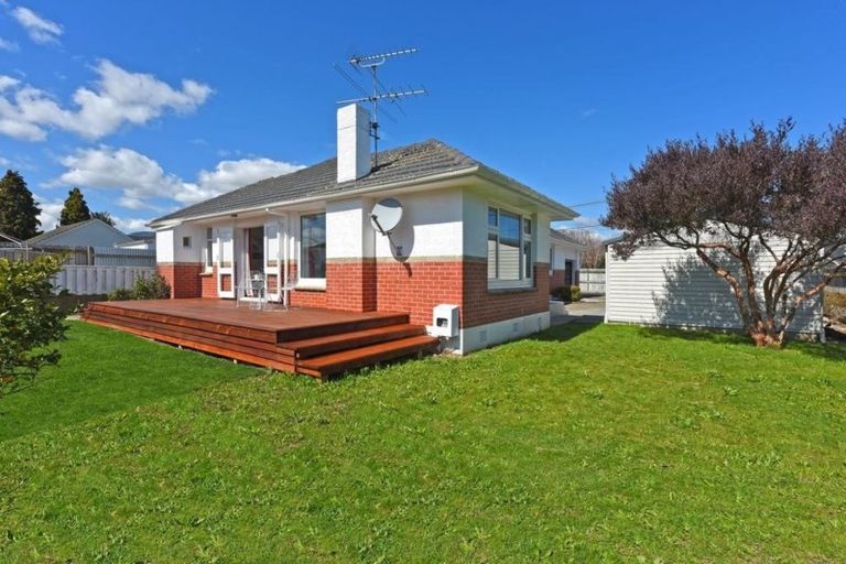 Photo of property in 2 Craig Grove, Elderslea, Upper Hutt, 5018