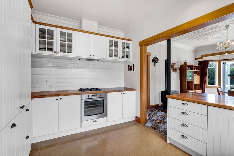 Photo of property in 3 Cross Street, Lepperton, New Plymouth, 4373