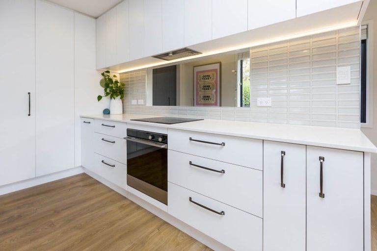 Photo of property in 23 Percy Kinsman Crescent, Riverstone Terraces, Upper Hutt, 5018