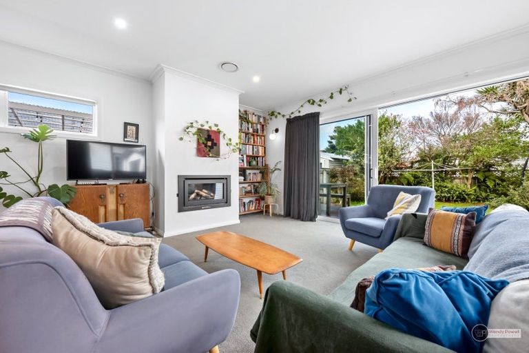 Photo of property in 18 Huia Street, Petone, Lower Hutt, 5012