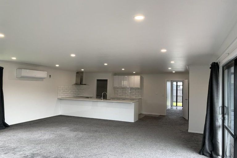 Photo of property in 19b Chestnut Close, Kelvin Grove, Palmerston North, 4414