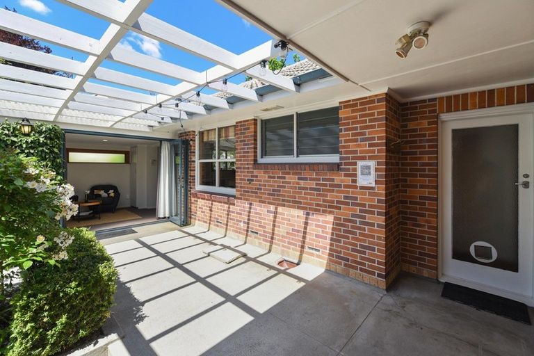Photo of property in 4 Woodstock Road, Fairfield, Hamilton, 3214