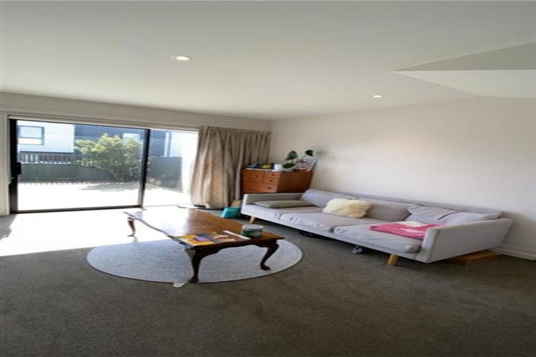 Photo of property in 17/6 Oswald Crescent, Paparangi, Wellington, 6037