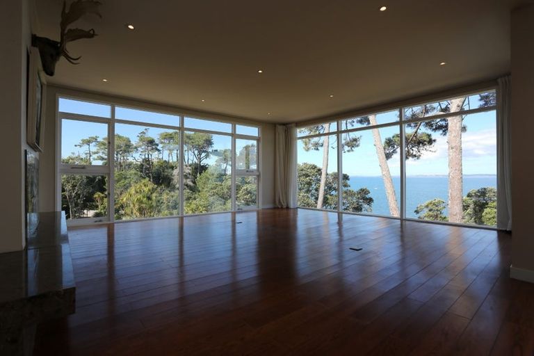 Photo of property in 77 Cliff Road, Torbay, Auckland, 0630