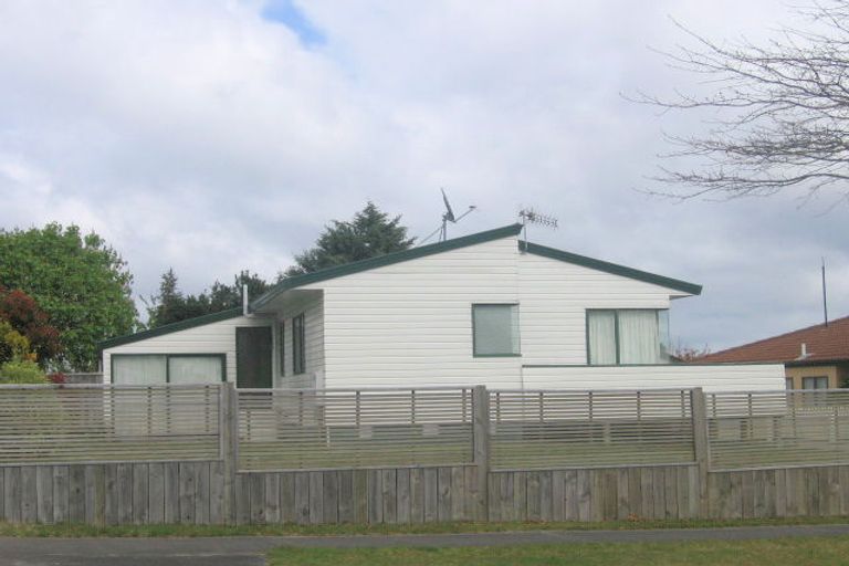 Photo of property in 6 Ward Place, Richmond Heights, Taupo, 3330