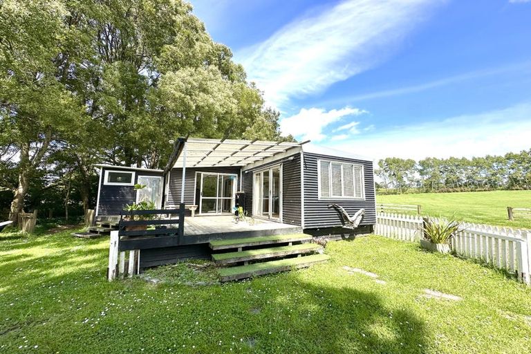 Photo of property in 27 Robinson Road, Coatesville, Albany, 0793