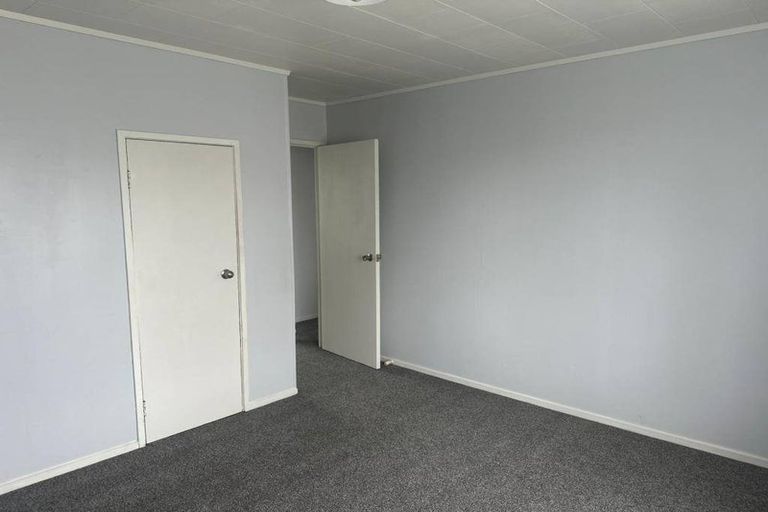 Photo of property in 1/58 Te Irirangi Drive, Clover Park, Auckland, 2019