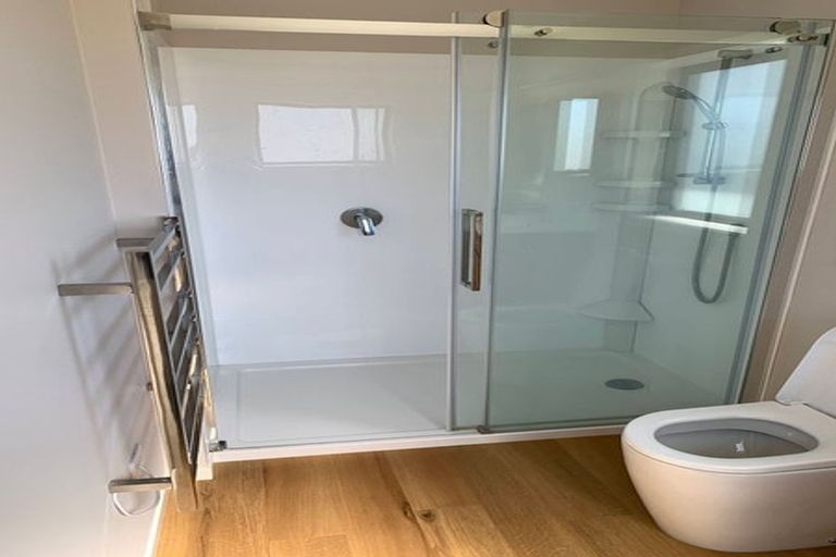 Photo of property in 5 Filmer Crescent, Wallaceville, Upper Hutt, 5018