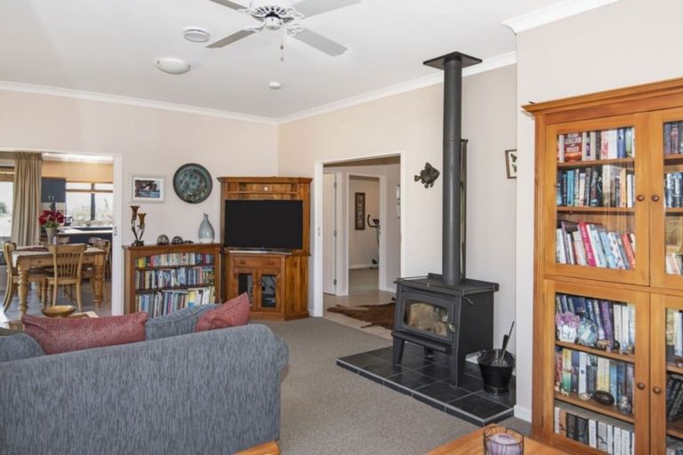 Photo of property in 19 Whiting Drive, Wakefield, 7025