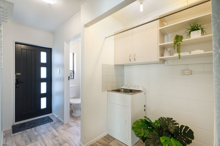 Photo of property in 85 Churton Drive, Churton Park, Wellington, 6037