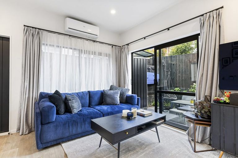 Photo of property in 8c Edgar Pearce Place, Howick, Auckland, 2014