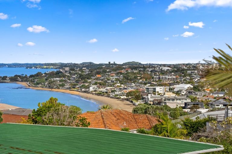 Photo of property in 5b Rahopara Street, Castor Bay, Auckland, 0620