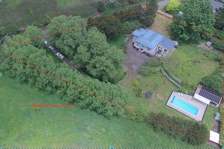 Photo of property in 197 Tahekeroa Road, Tahekeroa, Kaukapakapa, 0873