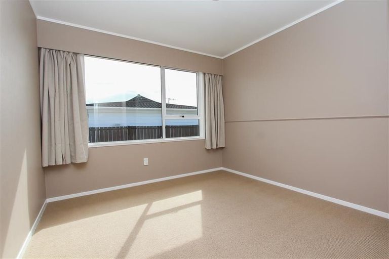 Photo of property in 2 Norfolk Place, Pukete, Hamilton, 3200
