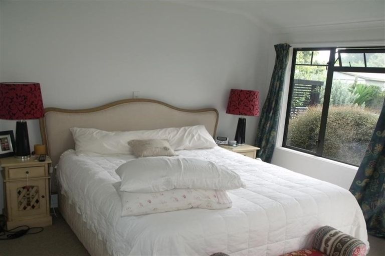 Photo of property in 2 Woodfield Place, Parkvale, Hastings, 4122