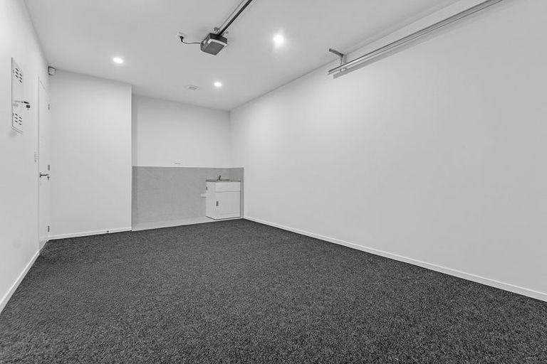 Photo of property in 536c Weymouth Road, Weymouth, Auckland, 2103