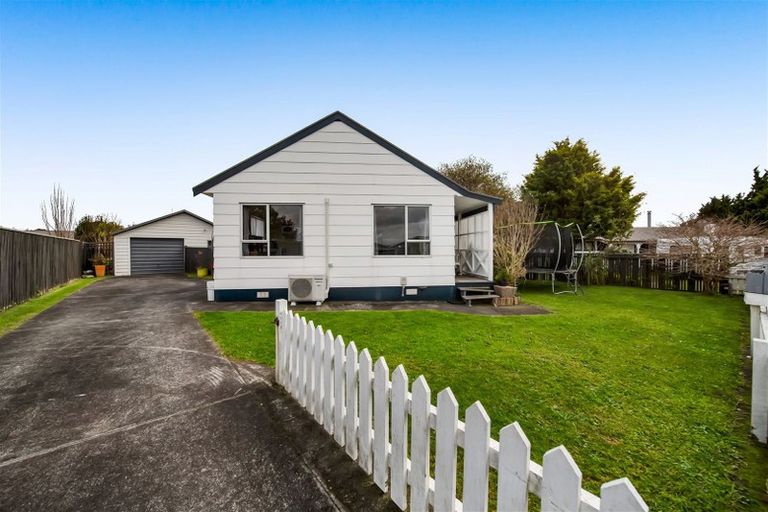 Photo of property in 4 Desmond Place, Bell Block, New Plymouth, 4312
