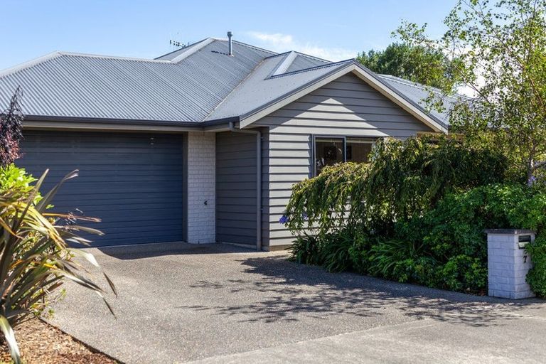 Photo of property in 7 Manhattan Court, Paraparaumu Beach, Paraparaumu, 5032